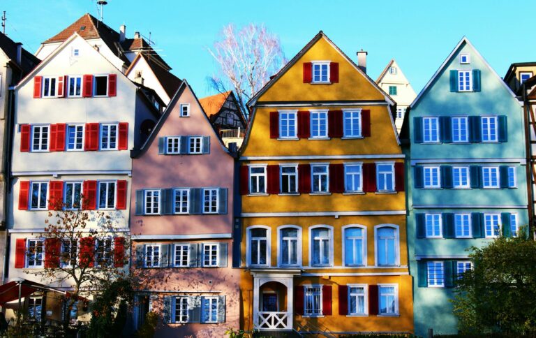 Ein Blick auf Aktien, ETFs und Investmentfonds: Chancen, Risiken und Unterschiede