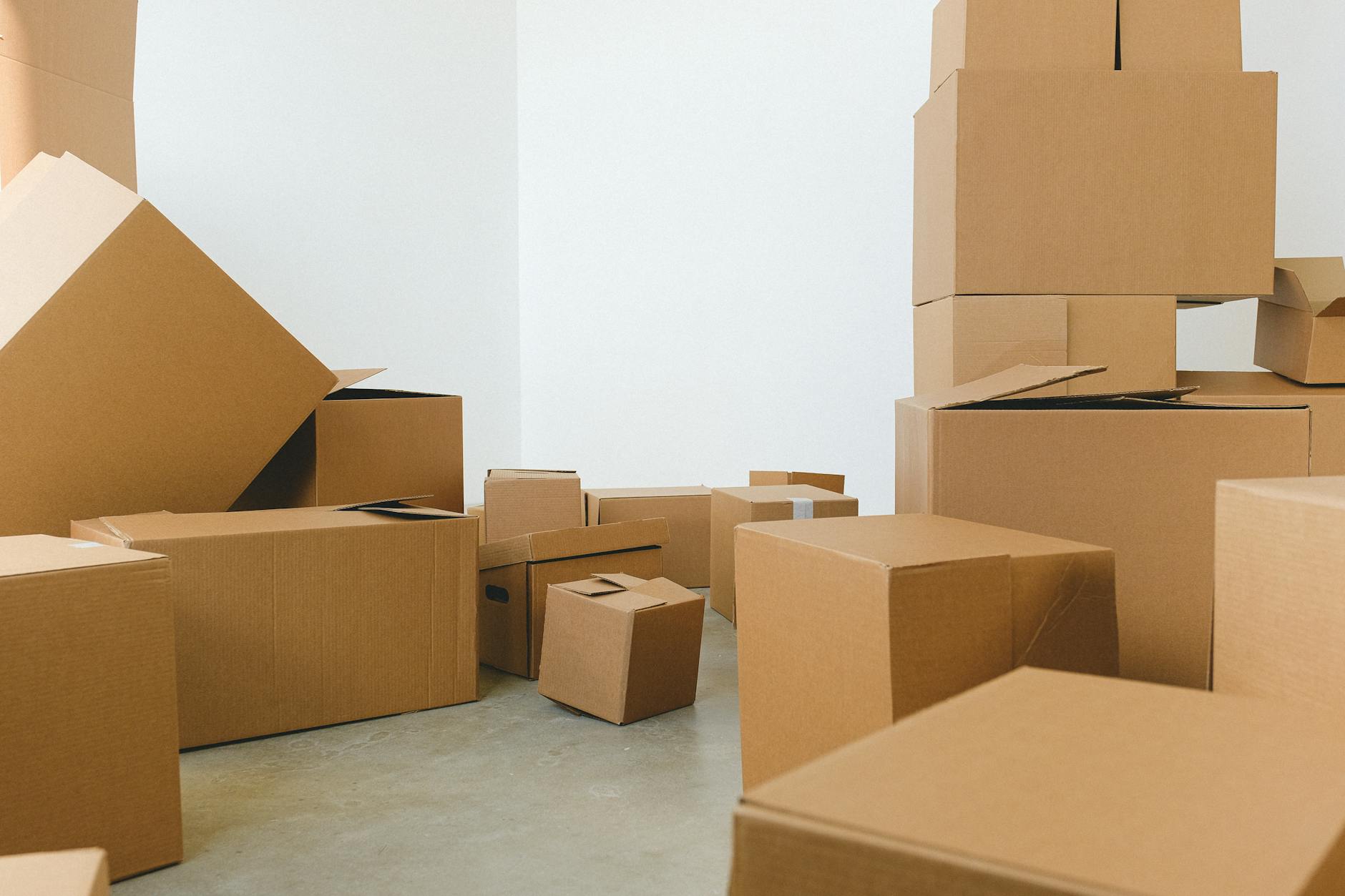 Kostenloses Stock Foto zu auspacken, bewegung, boden