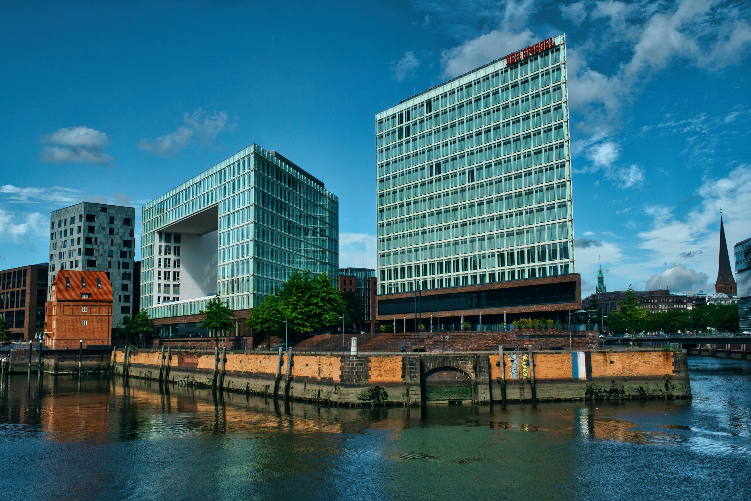 Spiegel Gebäude In Hamburg 4