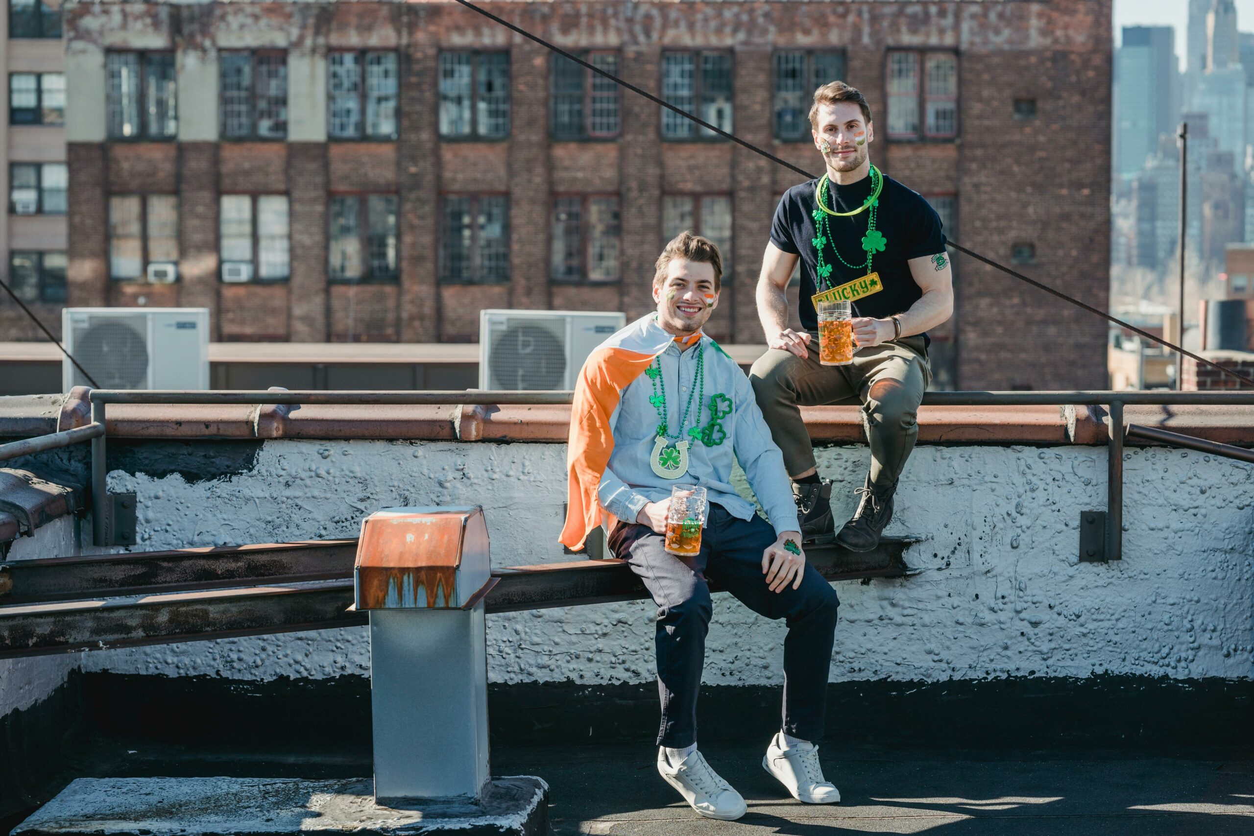 Kostenloses Stock Foto zu alkohol, aufgeregt, ausruhen
